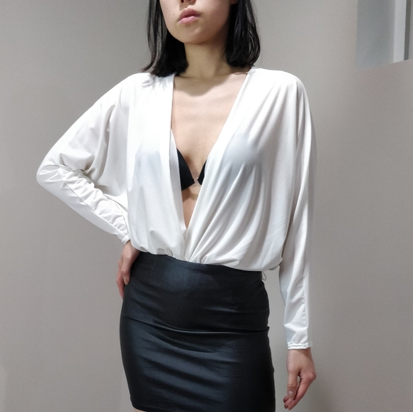 PrettyLittleThing Tops - NWT PrettyLittleThing deep v bat wing bodysuit